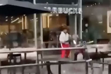 dad stabbed at starbucks|Dad Killed at Starbucks After Allegedly Asking Suspect to Stop。